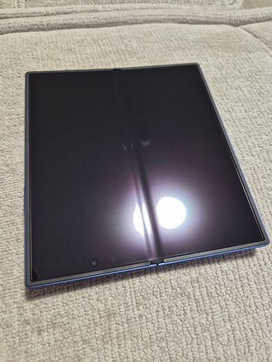 Samsung Galaxy Fold 7 512GB - Like New, 1 year old - 12 mth Samsung Waranty - Blue color