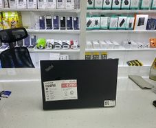 Lenovo Thinkpad i7-8665U