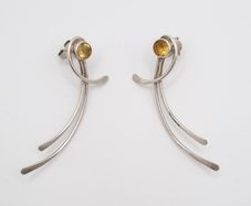 925 vintage Sterling silver and topaz studs