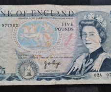 Bank Of England 5 Five Pound Banknote, Bank Of England Page 1975