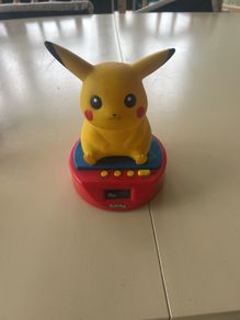 Vintage 90s Pikachu Alarm Clock Nintendo Pokemon Original Collectible