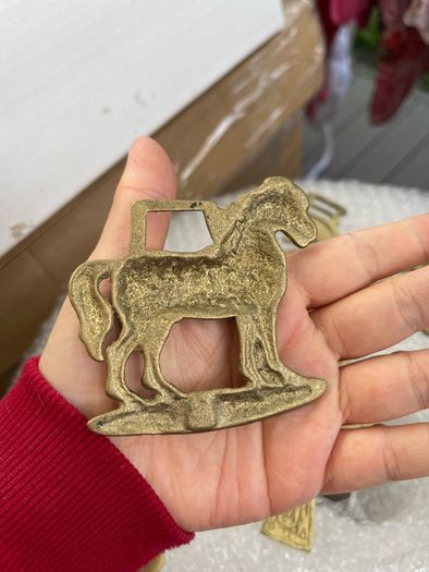 10 antique vintage horse brass