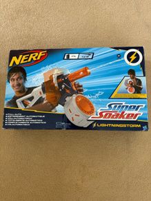 Nerf super soaker