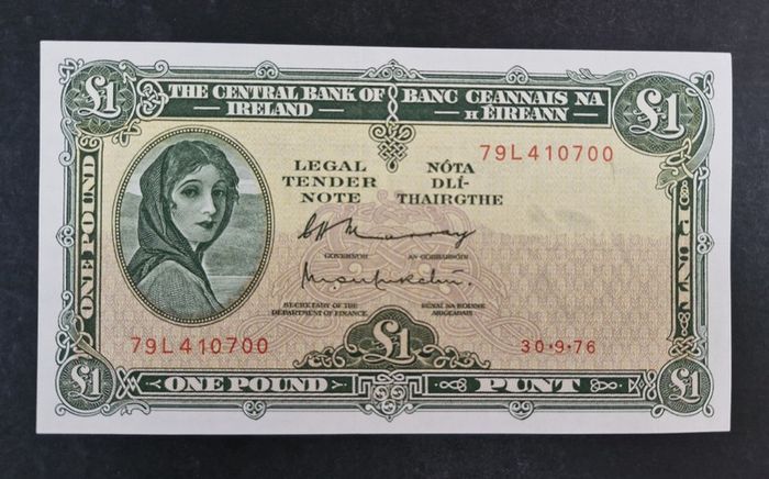 Ireland 1976 Lady Lavery 1 pound banknote