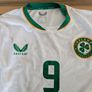 Ireland team issued soccer gear Image 7