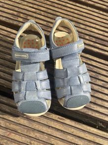 kids sandals