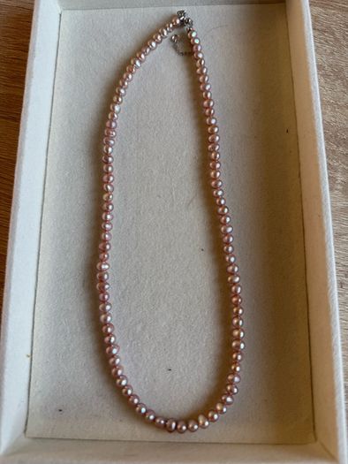 Real freshwater pearl necklace