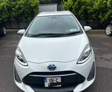 Toyota Aqua 1.5 petrol Hybrid Push Start