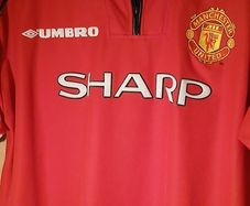 Aunthentic Man utd vintage 1998 triple home jersey