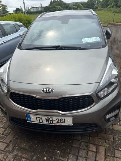2017 Kia Carens