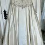 wedding dress Image 3
