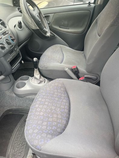 2003 Toyota Yaris