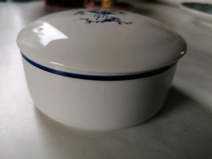 Porcelain Fragranced Candle