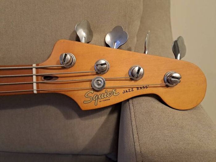 Jazz Bass Squier by Fender