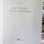Die Technik Des Klavierspiels by Jozsef Gat (The Technique of Piano Playing) (LP214) Image 2