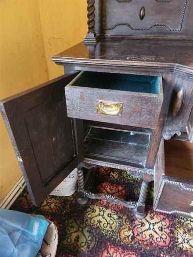Sideboard