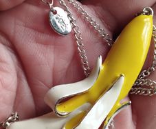 Necklace with a pendant in the form of a banana