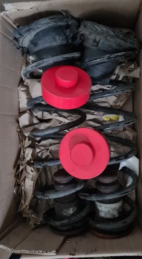 Berlingo/Partner coil spring set.