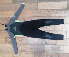 Kids wetsuit for sale
