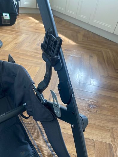 Uppababy Vista Pram frame & basket