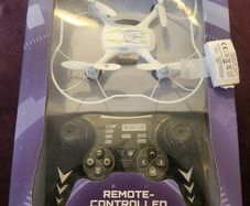 Status 2.4GHz Remote Control Stunt Quadrocopter New in Box