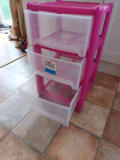 3 drawer unit