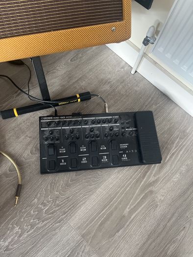 Boss me-90 multi fx pedal