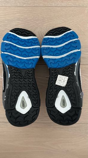 Skechers trainers