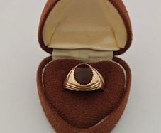 9ct Gold Ring - Size O - Fully Hallmarked
