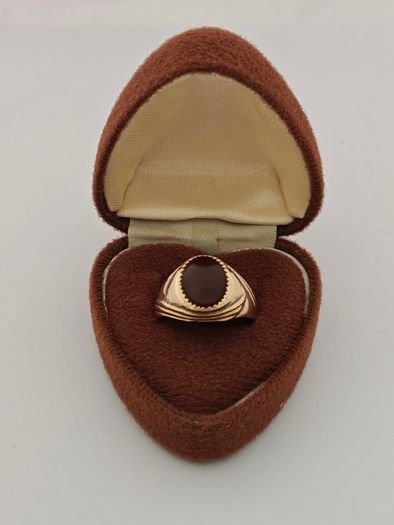 9ct Gold Ring - Size O - Fully Hallmarked