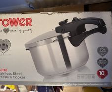 Tower pressure cooker 3L