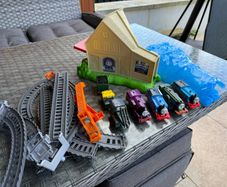 Thomas the tank engine trains and track pieces
