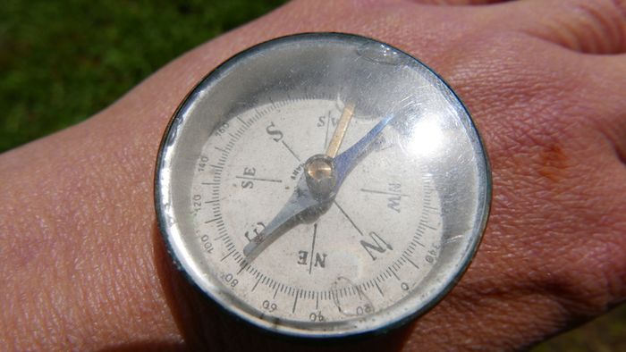 Vintage Dry Magnetic Portable Compass