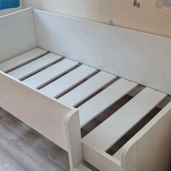 Bed frame