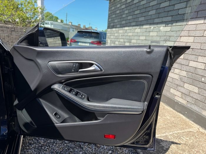 2016 Mercedes-Benz CLA220D