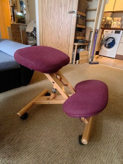 Kneeler chair