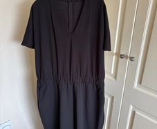 Gallery black jumpsuit w pockets size 16