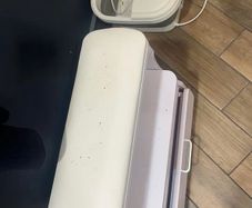 pedicure stool with foot massage machine