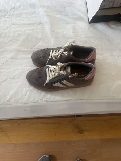 ladies shoes