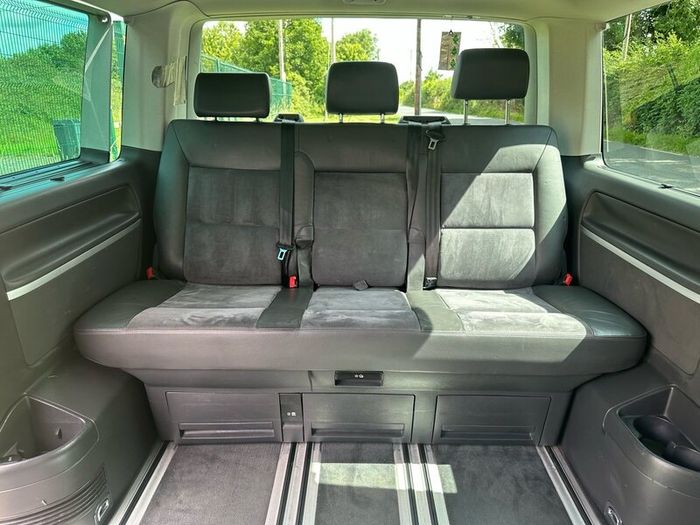 Volkswagen Caravelle 2.0 Se Tdi 5dr Automatic