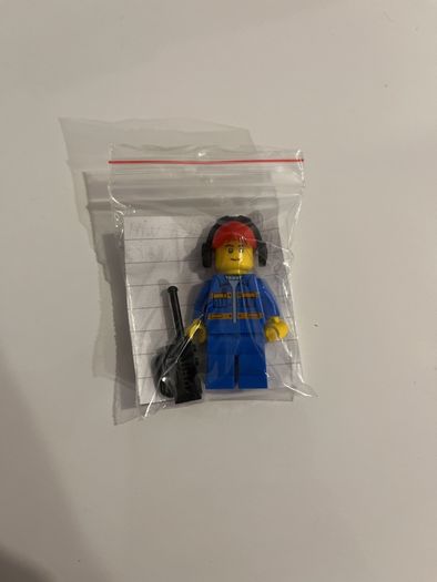 Lego City Airport Worker