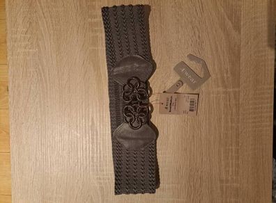 BNWT A/wear grey stretchy link detail belt size Small/Medium Postage included