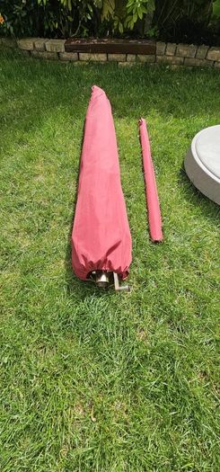 Garden umbrella with base