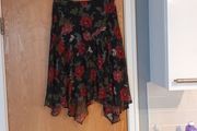 Per Una   Skirt.  Size    S.- 12.  New.