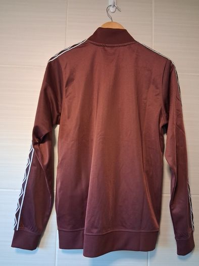 Umbro Mens Track Top. Classic Diamond Sleeve Design Umbro Track Top. Collect In Dublin Or Receive Via Post.