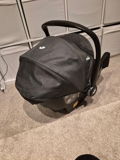Baby carseat from newborn Joie