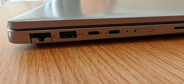 Dell 5 series latitude. 5450 Intel ultra 5