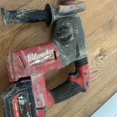 Milwaukee SDS-Plus Hammer Drill+12Ah battery
