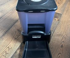 Cat/Dog/Pet Feeder