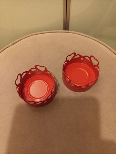 2 x red metal heart themed tea light holders